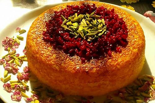 تزیین ته چین مرغ مستطیلی مجلسی با ماست و زرشک ساده
