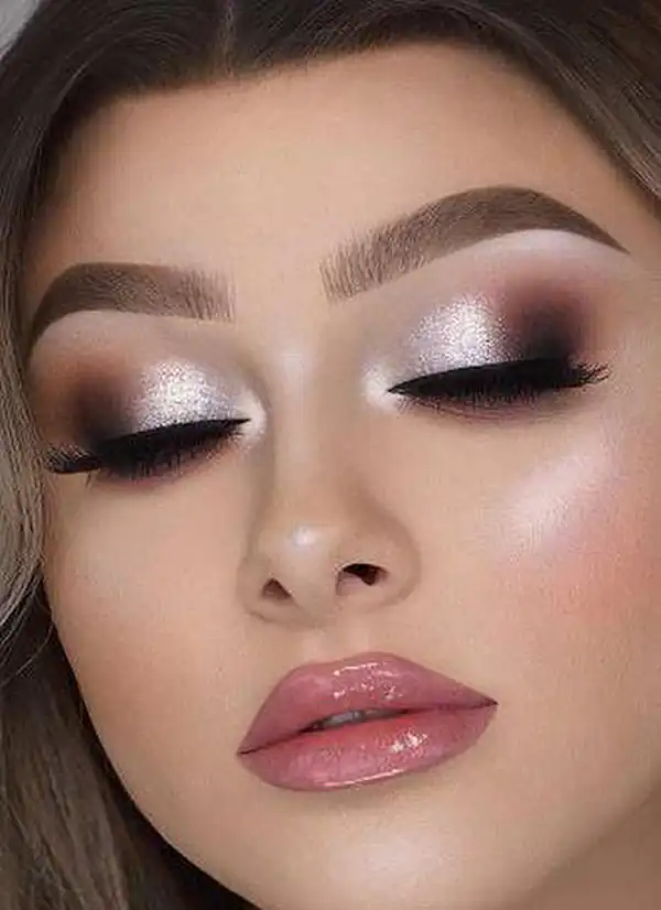 به روزترین مدل آرایش صورت + زیباترین مدل های آرایش صورت ترند امسال