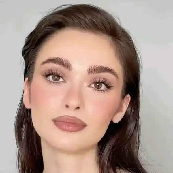 مدل آرایش ساده + شیک ترین مدل آرایش لایت و ساده برای میکاپ روزانه