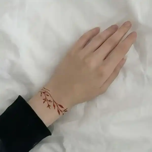 مدل حنا آسون + بامزه ترین طرح های حنا فانتزی و سرگرم کننده و آسان برای اجرا روی دست