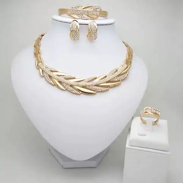 جدیدترین مدل سرویس طلا ۱۴۰۴ + زیباترین مدل های سرویس طلا امسال بسیار لاکچری