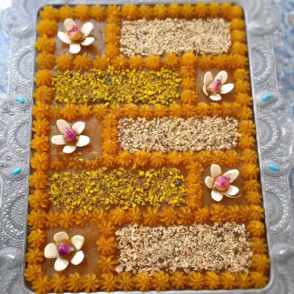 تزیین حلوا مجلسی + زیباترین دیزاین حلوای خوشمزه و لذیذ برای مراسم ختم و روضه لاکچری