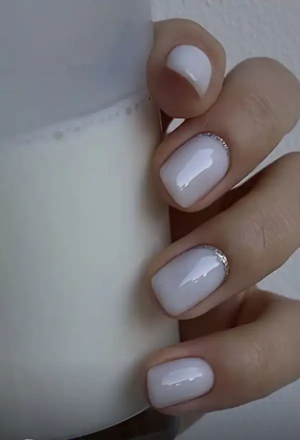 ناخن امبره سفید شاین + زیباترین و شیک ترین مدل های ناخن امبره سفید شاین