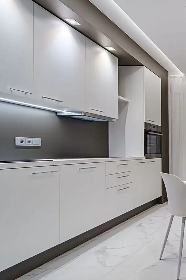 بهترین مدل کابینت ام دی اف سفید + جدیدترین مدل کابینت ام دی اف سفید که فضای آشپزخانه را بزرگ تر نشان می دهد