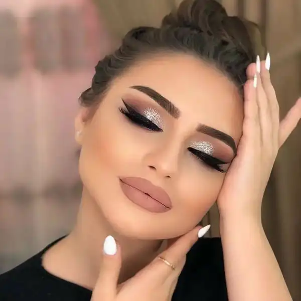 مدل آرایش صورت ملایم مجلسی + جذاب ترین مدل آرایش صورت ملایم مجلسی که چهره شمارا ملیح و دلنشین می کند