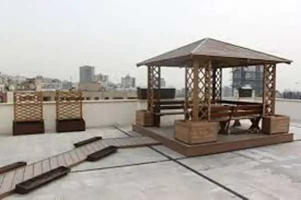 مدل آلاچیق روی پشت بام + انواع آلاچیق چوبی و فلزی روی پشت بام در متراژ متنوع