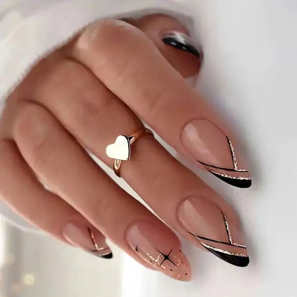 مدل ناخن فرنچ اکلیلی + جذاب ترین مدل ناخن فرنچ اکلیلی که مناسب خانم های خاص و شیک پسند است