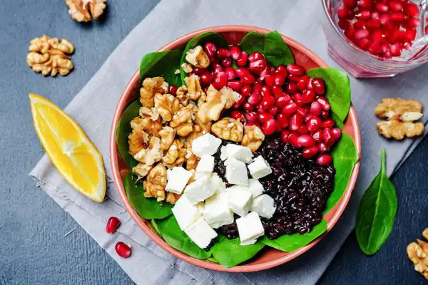 مدل سالاد شب یلدا + لذیذ ترین مدل های سالاد زمستانی شب یلدا برای رنگارنگی سفره شما