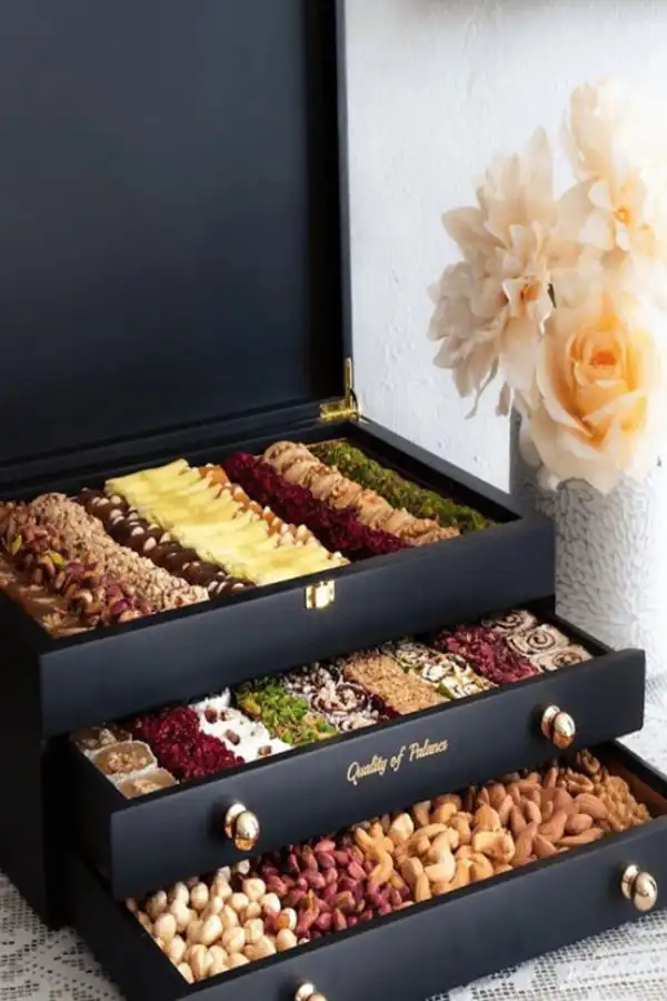 تزیین آجیل شب یلدا + جذاب ترین ایده ها برای تزیین آجیل شب یلدا بسیار شیک که مهمان هایتان تعجب خواهند کرد