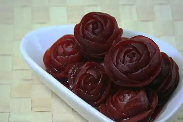 تزیین لبو شب یلدا + زیباترین تزیین لبو شب یلدا برای گذاشتن روی میز کنار خوراکی های جذاب دیگر
