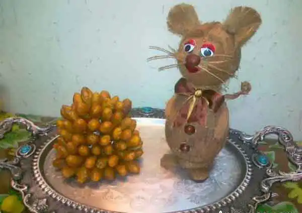 تزیین نارگیل شب یلدا + زیباترین تزیین نارگیل به عنوان میوه خاص و لاکچری برای میز شب یلدای شما