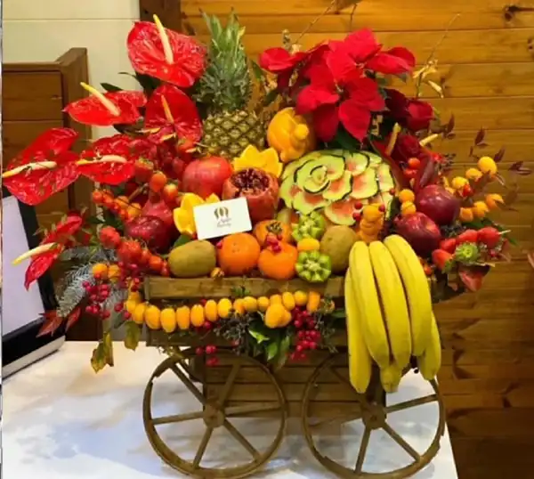 تزیین میوه شب یلدا برای عروس + زیباترین تزیین میوه شب یلدا برای عروس که بیشترین جذابیت را برای هدیه بردن داشته باشد