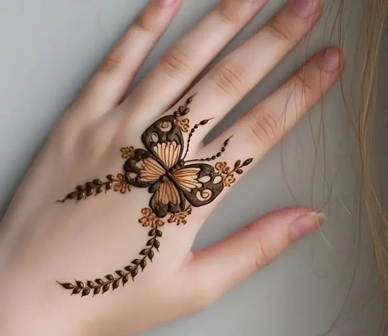 طرح حنا روی دست ساده و شیک نقش حنا ساده دخترانه عکس نقش حنا جدید طرح حنا گل روی دست نقش حنا روی دست عکس نقش حنا جدید ساده