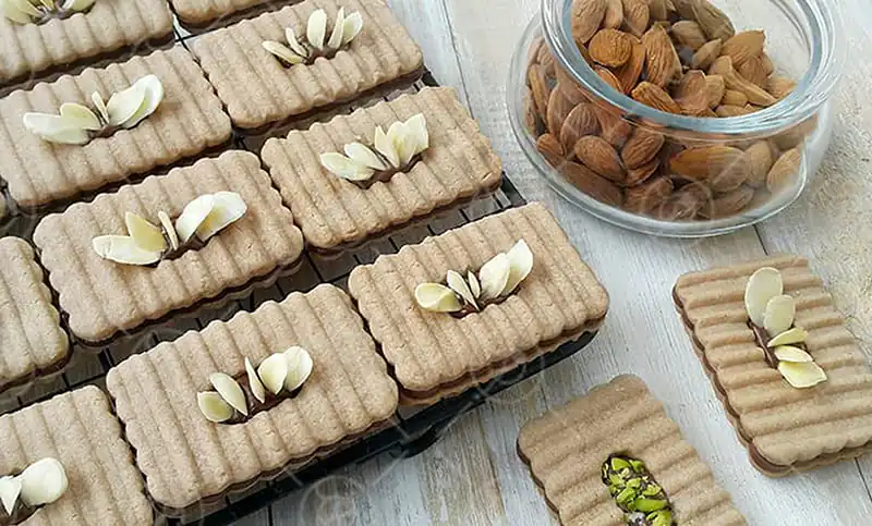 اسم انواع شیرینی خشک با عکس
اسم انواع شیرینی با عکس
طرز تهیه شیرینی خانگی ساده
طرز تهیه انواع شیرینی خشک خانگی
اسم انواع شیرینی ایرانی
انواع شیرینی خشک با اسم
