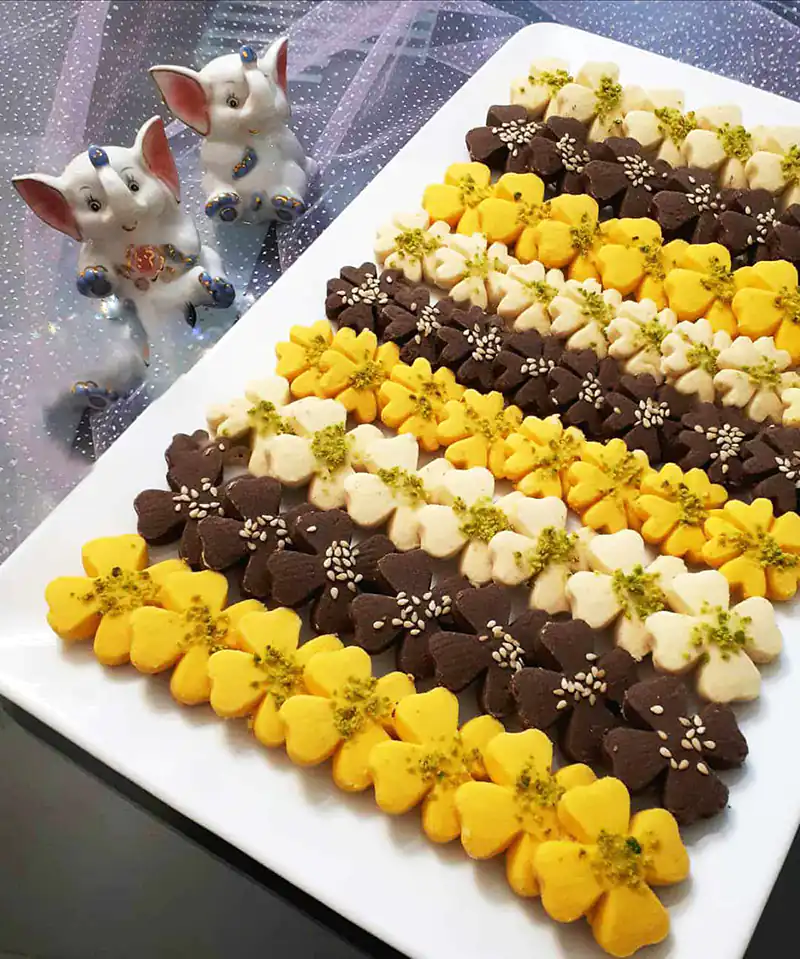 
طرز تهیه شیرینی اتابکی با پیمانه
شیرینی اتابکی خانم صرافها
آموزش شیرینی اتابکی
عکس شیرینی اتابکی قزوین
شیرینی اتابکی معصومه رسولی
شیرینی اتابکی سراشپز پاپیون
